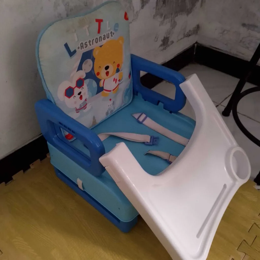 tempat makan bayi