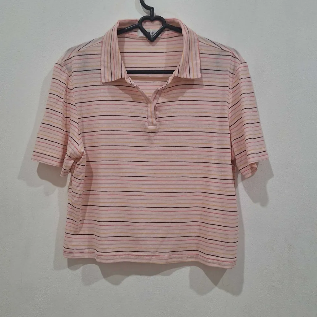 Kaos Kerah Wanita Pink Lengan Pendek