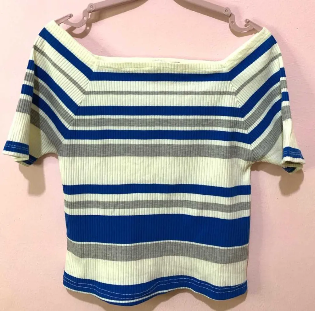 Baju Sabrina Crop Top
