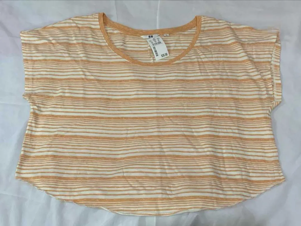 Kaos Crop UNIQLO Stripes 1