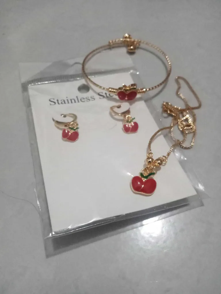 aksesoris anak perempuan