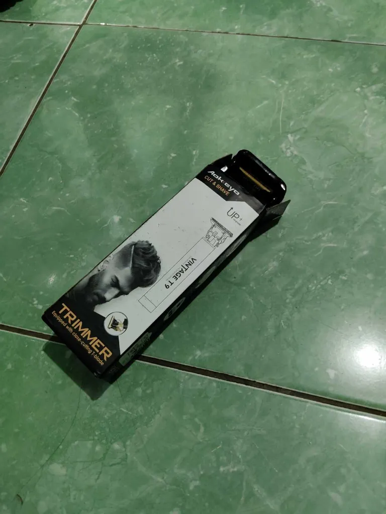 Alat cukur elektrik TRIMMER