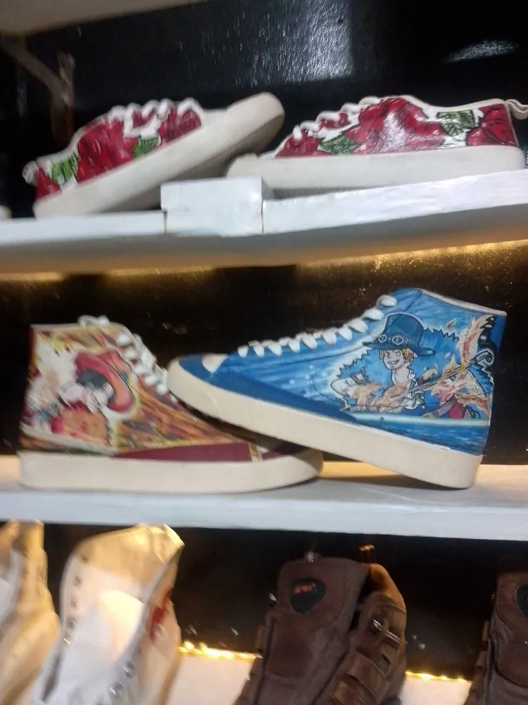 sepatu Converse custom