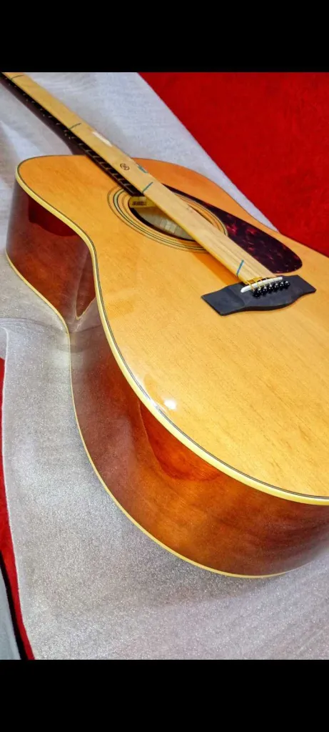 Gitar Yamaha Original F620 Limited Edition 1