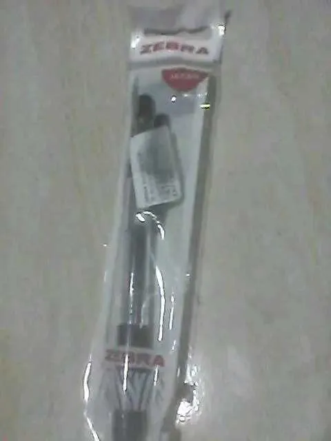 alat tulis bollpoint merk ZEBRA JAPAN (warna merah)