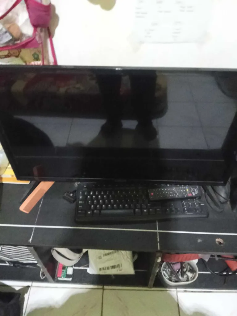 tv merk cooca 32 inc