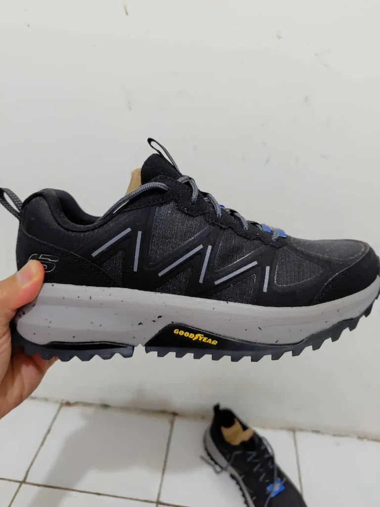 Skechers air cooled memory foam 2