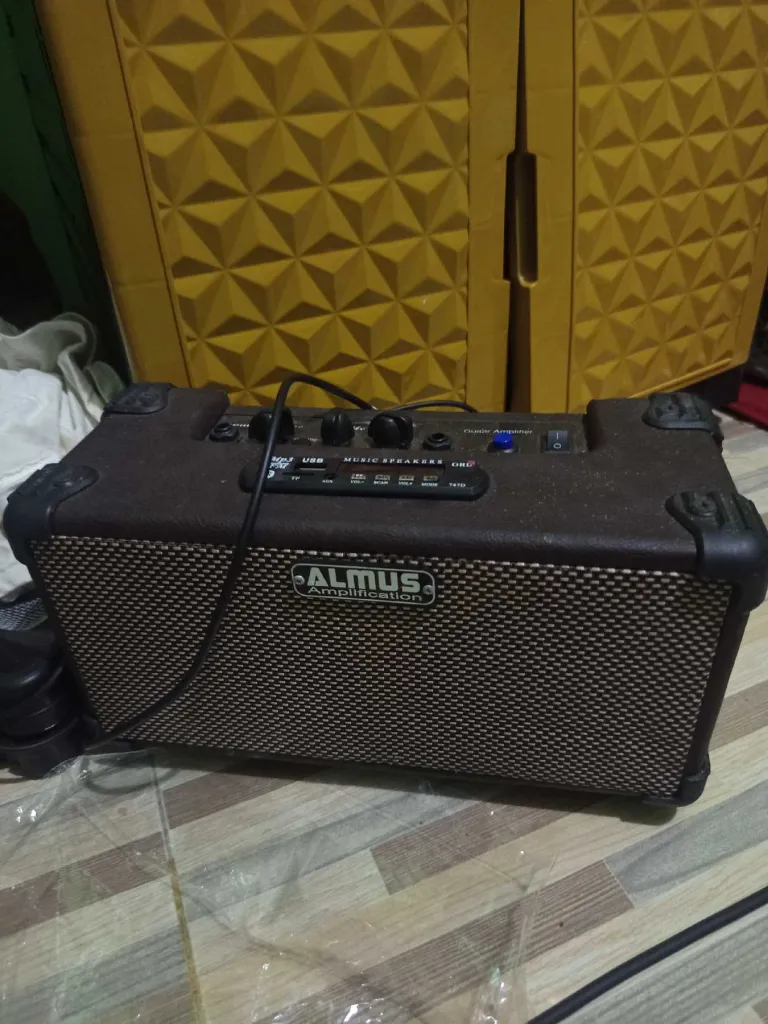Gitar Listrik + Ampli & Efek Joyo American 3