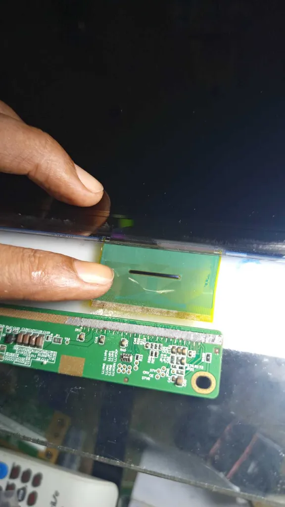 Spesial Panggilan Servis TV LCD LED Berbagai Merk 3