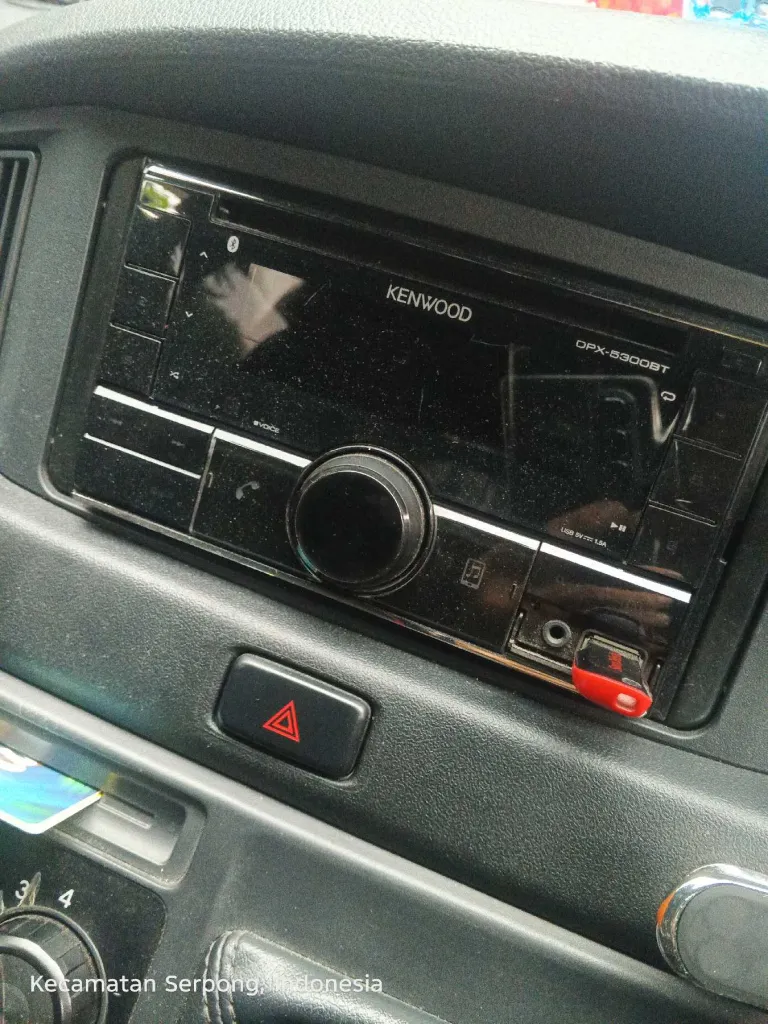 head unit sigra type X bawaan mobil 7inc 2