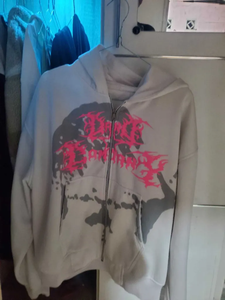 HoodieReworked White Zipper