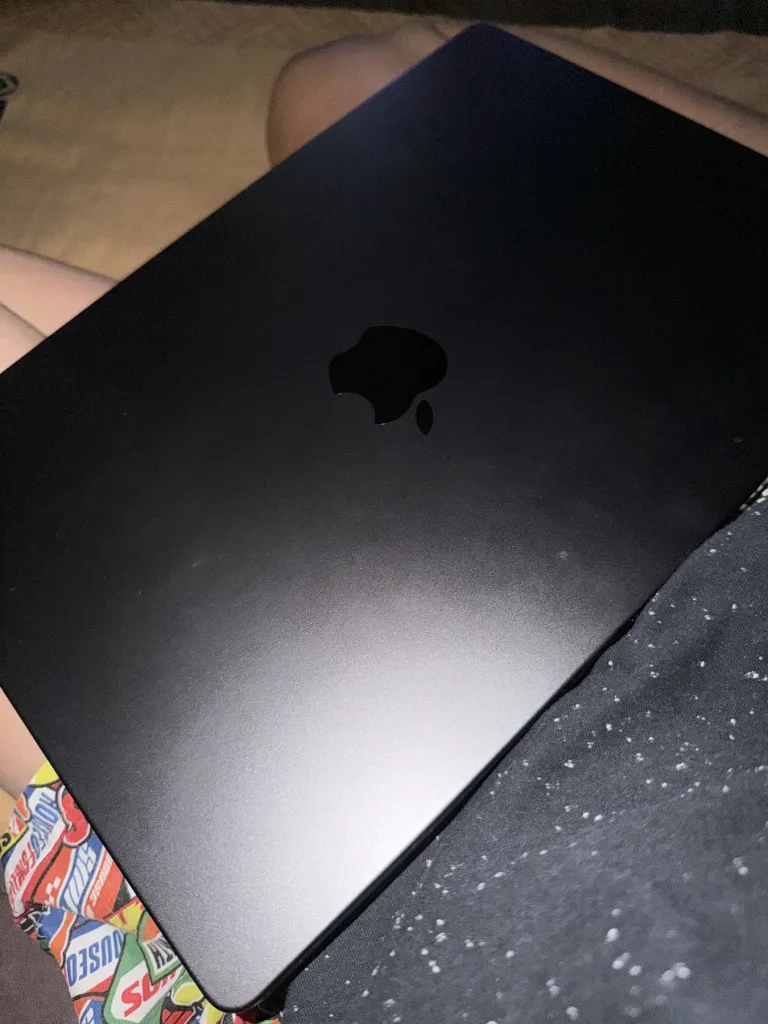 Macbook Pro M5